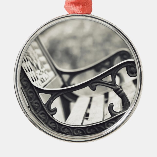 Park bench silbernes ornament (Vorne)