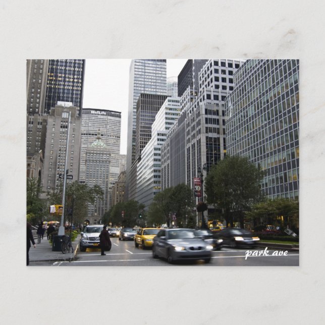 Park mit Postkarte (Vorderseite)