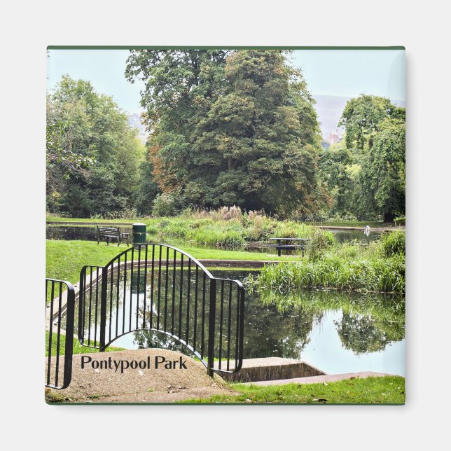 Park Pontypool in Torafen, Wales Magnet (Vorne)