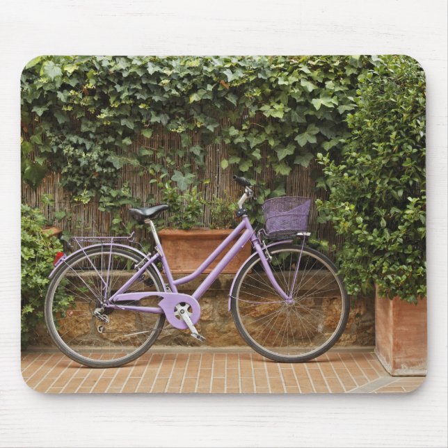 Parked bicycle, Pienza, Italy, Tuscany Mousepad (Vorne)