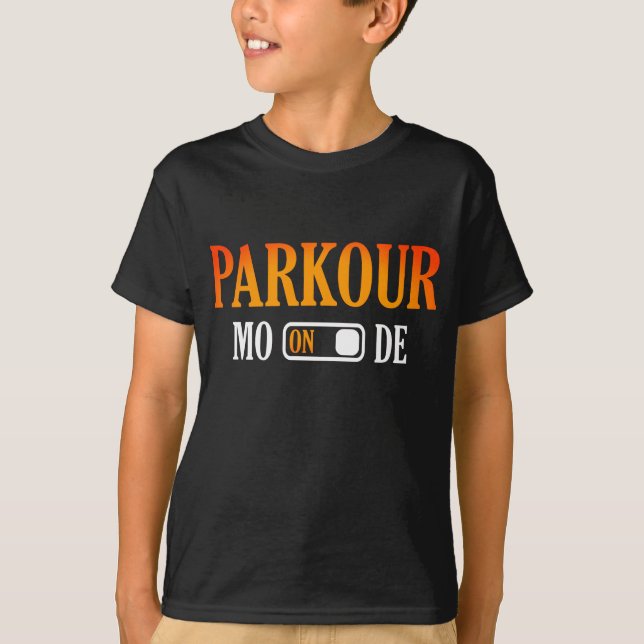 Parkour Moder über moderne Typografie T-Shirt (Vorderseite)