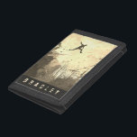 Parkour Urban Obstacle Course Modern Sepia Name Trifold Geldbörse<br><div class="desc">Der Eindruck eines modernen Künstlers,  in einer urbanen Hinterstraße in Sepia-Tönen Parkour zu praktizieren.</div>