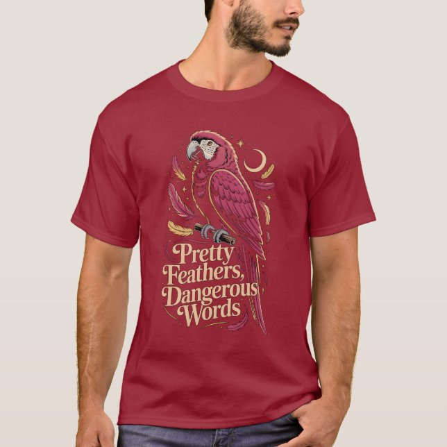 Parrot – Pretty Feathers, Sharp Words T-Shirt (Vorderseite)