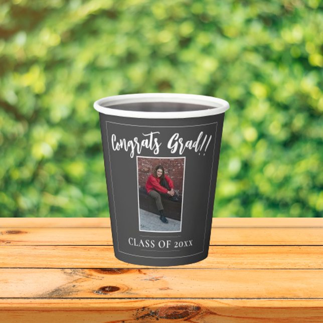 Partei für das Minimalistische Foto | Grau Pappbecher (Gray Minimalist Photo Graduation Party Paper Cups)
