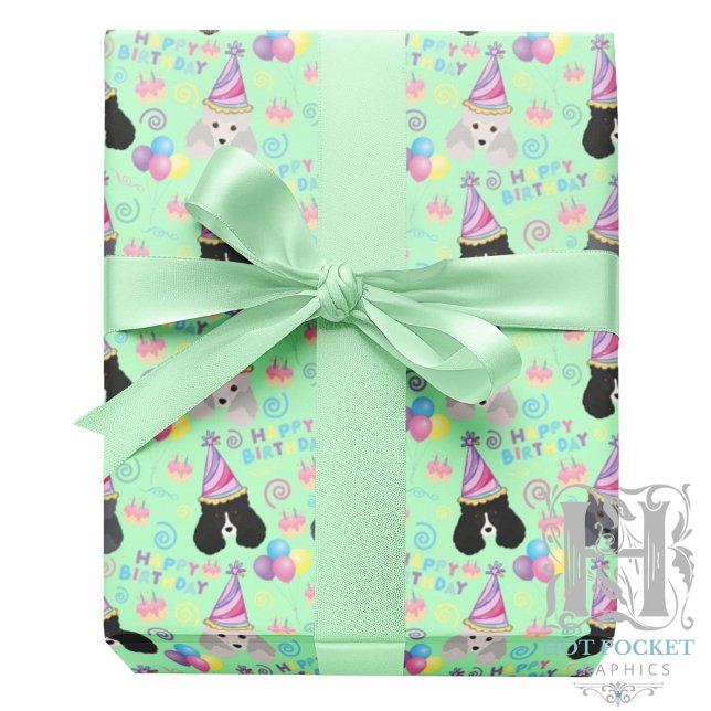 Parti Poodle Birthday Gift Wrapping Paper Green Geschenkpapier (Von Creator hochgeladen)
