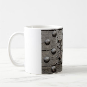 PARTICULAR OF THE DOOR OF A CASTLE MUG KAFFEETASSE
