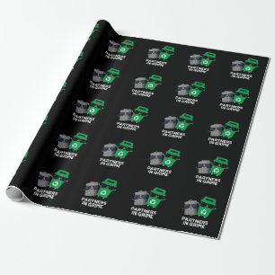 Partner in Grime Funny Trash Puck Dark BG Geschenkpapier