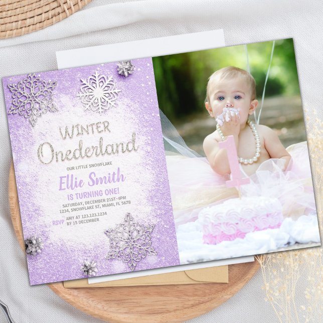 Party Einladungen für das individuelle Winterwunde (Purple Glitter Winter ONEderland Invitation photo)