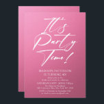 Party Time 40. Geburtstag Party Einfache Eleganz Einladung<br><div class="desc">Es ist Party Time 40th 40th Birthday Party Simple Elegant Invitation Invite weist ein minimalistisches Design mit dem Text "It's Party Time!" in moderne weiße Kalligrafie-Schrift Typografie und personalisiert unten mit Ihrem benutzerdefinierten Text auf einem rosa Hintergrund. Der bearbeitbare Schriftart kann in Stil und Farbe geändert werden. Entworfen von ©...</div>