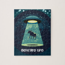 Passen Sie UFO auf