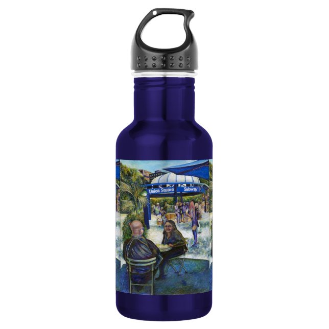 Passionierte Leute, die im Park spielen, NYC Edelstahlflasche (Vorderseite)