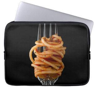 Pasta spun auf einer Gabel, Food Spaghetti Laptopschutzhülle