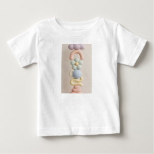 Pastel-3D-Ton-Totem mit Blumenwolke und Bogen Baby T-shirt