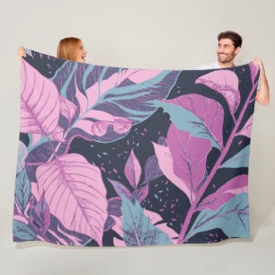 Pastel-Blätter auf dunklem Hintergrund Fleecedecke
