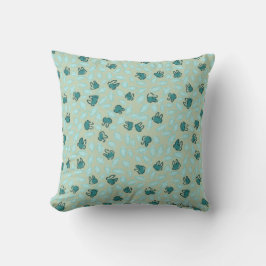 Pastel Blue Bunnies und Sky Blue Carrots auf Baumw Kissen