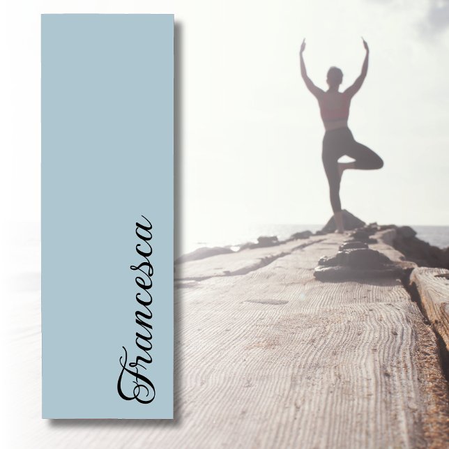Pastel Blue Calligraphy Name | Stilvoll einfach Yogamatte (Von Creator hochgeladen)