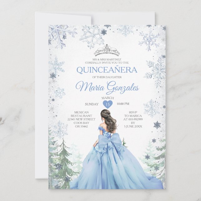 Pastel Blue Princess Winter Forest Quinceañera Einladung (Vorderseite)