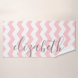 Pastel Coral Grey Chevron Nom de script énorme