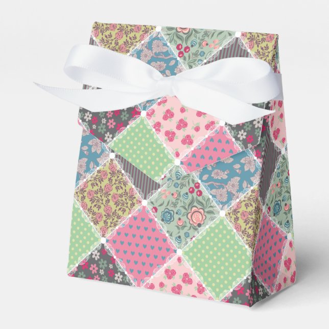 Pastel Floral Quilt Square Geschenkschachtel (Vorderseite)