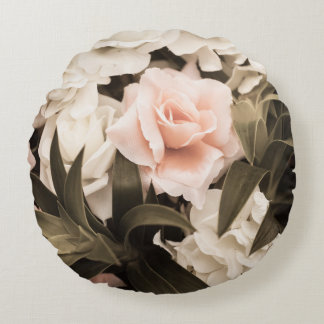 Pastel Floral Vintag: Zeitlose Eleganz Rundes Kissen