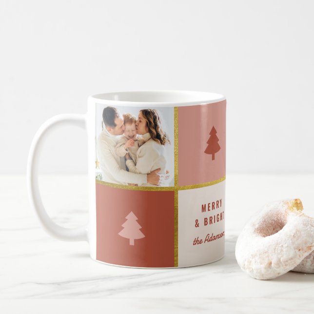 Pastel & Gold Weihnachtsbaum 3 Foto Collage Kaffeetasse (Mit Donut)