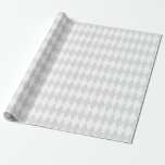Pastel Gray and White Harlequin Pattern Geschenkpapier<br><div class="desc">Dieses vielseitige Verpackungspapier hat ein neutrales pastellgraubeige-weiße Harlequin-Muster. Es funktioniert für jeden Anlass,  einschließlich Hochzeiten,  Geburtstage,  Jahrestage,  Babyduschen,  Weihnachtsfeiertage und vieles mehr. Probieren Sie jeden Farbbogen oder Band mit diesem Papier aus,  um eine andere Optik für Ihre Geschenke und Pakete zu erhalten. Nutzen Sie es ganzjährig!</div>