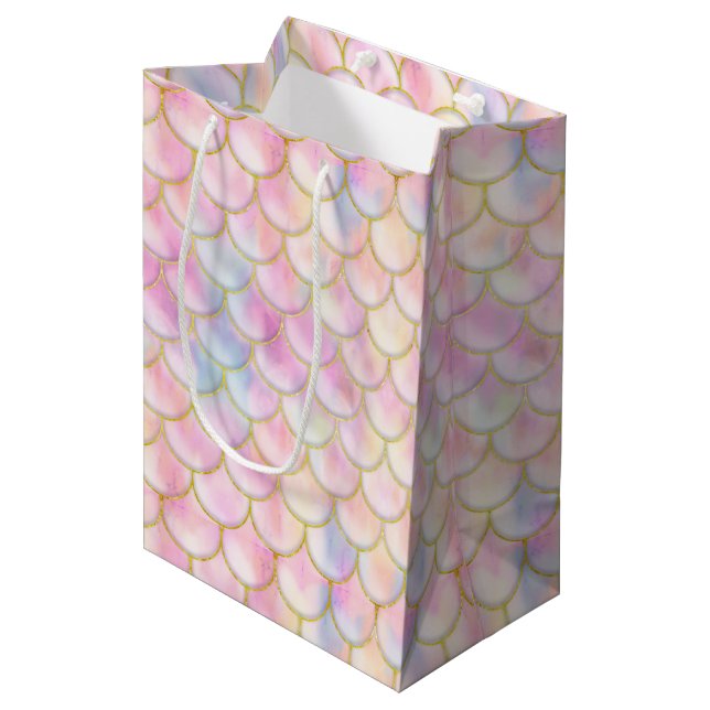 Pastel Iridescent Mermaid Scales Muster Mittlere Geschenktüte (Vorderseite Schrägansicht)