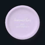 Pastel Lavender 1. Geburtstagsschrift Pappteller<br><div class="desc">Ein einfacher pastellfarbener Lavendelhintergrund mit 1. Geburtstag in extravaganter Schrift.</div>