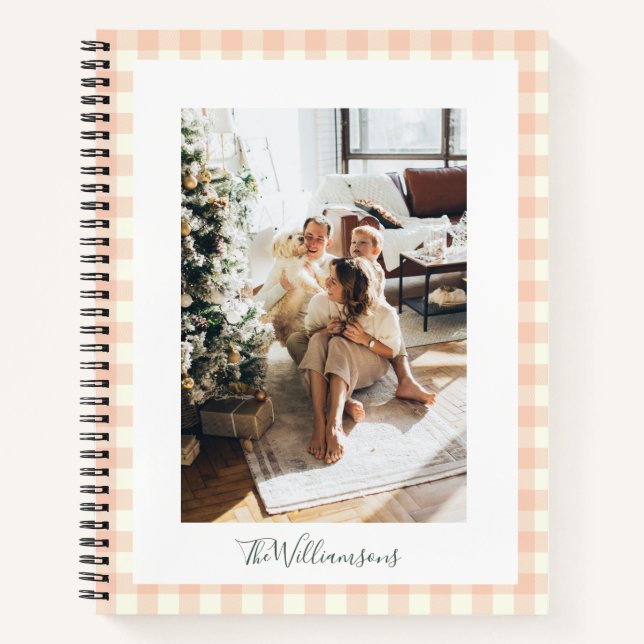 Pastel Peach Gingham Karo Karierter Foto Name Notizbuch (Vorderseite)