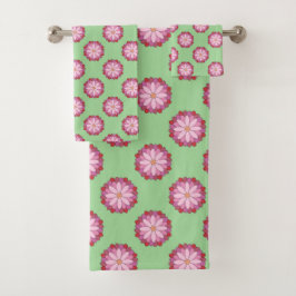 Pastel Pink Green Asian Medallion Floral Badhandtuch Set