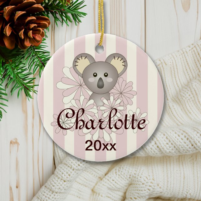Pastel Pink Stripe Niedlich Baby Koala Girl Keramik Ornament (Von Creator hochgeladen)