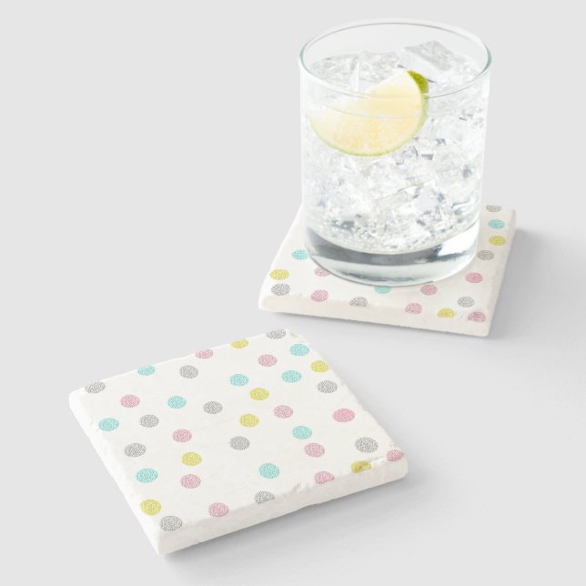 Pastel Polka Dots Steinuntersetzer (Seitenansicht)