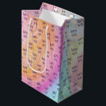 Pastel Rainbow 90th Birthday Medium Geschenktasche Mittlere Geschenktüte<br><div class="desc">Pastel regenbogenfarbenes abstraktes Design mit goldenen Akzenten zum 90. Geburtstag. Text kann für jedes Alter Geburtstag bearbeitet oder gelöscht werden.</div>