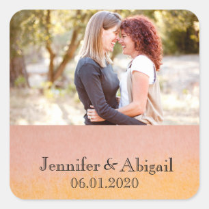 Pastel Rainbow Brides Gay Wedding Quadratischer Aufkleber