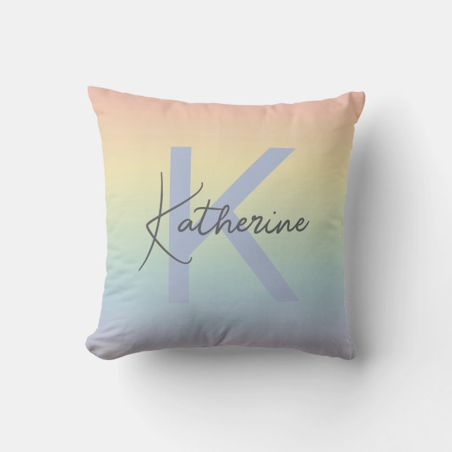Pastel Rainbow Gradient Monogram Kissen (Vorderseite)
