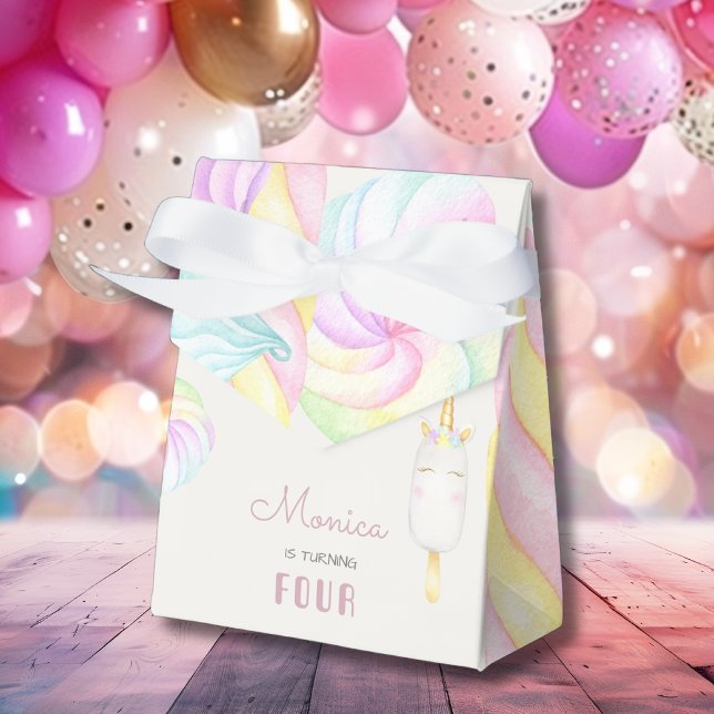 Pastel Regenbogen Aquarell Einhorn Geburtstag süß Geschenkschachtel (Von Creator hochgeladen)