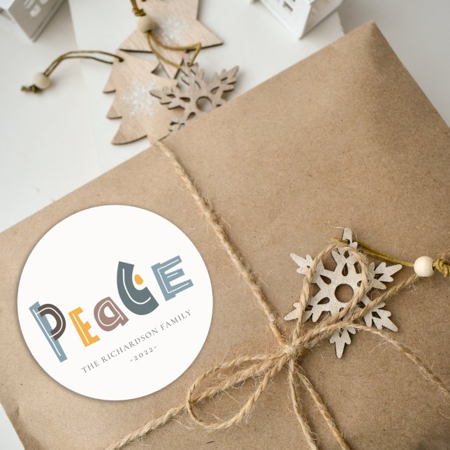 Pastel Scandi Yellow Graue Text Frieden Weihnachte Runder Aufkleber (Von Creator hochgeladen)