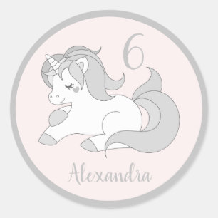 Pastel Silver Unicorn Geburtstagsparty Name Runder Aufkleber