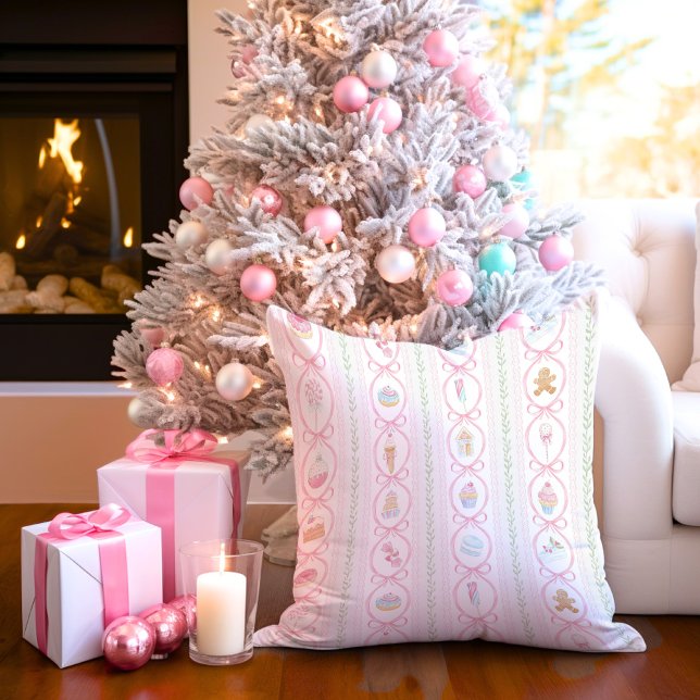 Pastel Sweet Holiday Treats Monogram Crest  Kissen (Von Creator hochgeladen)