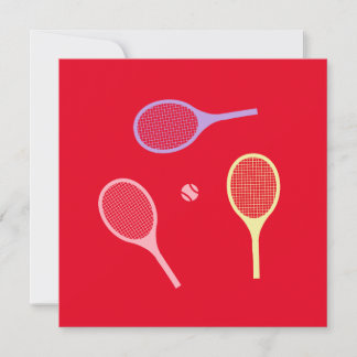 Pastel Tennis Rackets mit Tennisball auf Rot Karte