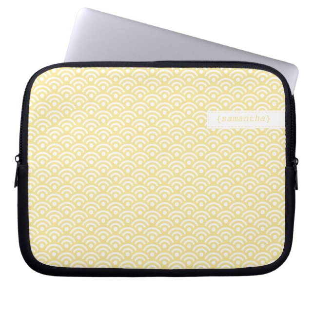 Pastel Yellow Japanese Seigaiha Pattern Laptopschutzhülle (Vorderseite)