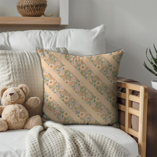 Pastell-Beige-Blumenmuster diagonale Streifen Kissen