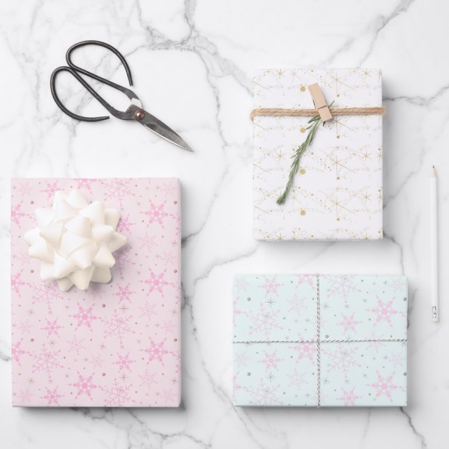 Pastell Blau und Rosa und Gold Schneeflocken Weihn Geschenkpapier Set (Vorderseite)