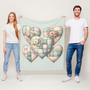Pastell Cottagecore Patchwork-Herzen Fleecedecke