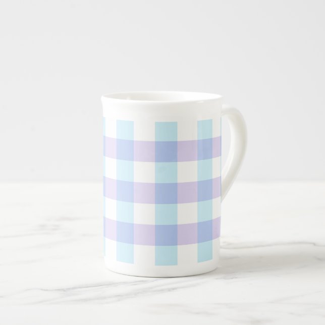 Pastell-Lila-Gingham Prozellantasse (Vorderseite Rechts)