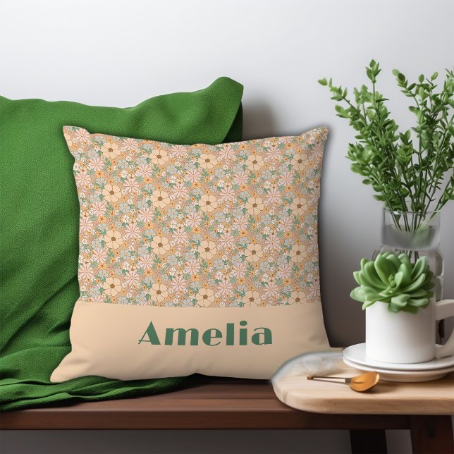 Pastellbeige Blumenbezeichnung Kissen (Von Creator hochgeladen)