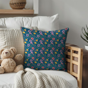 Pastellblau, einfache Blumenmuster Monogramm Kissen