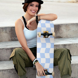 Pastellblau, weißes Wavy-Karton-Muster Skateboard