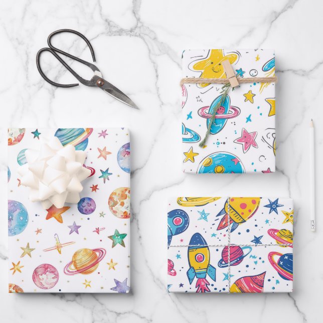 Pastellfarben Raumplaneten auf weißem Hintergrund Geschenkpapier Set (Vorderseite)