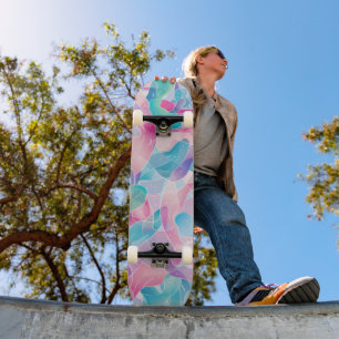 Pastellfarbene abstrakte Bandmuster Skateboard